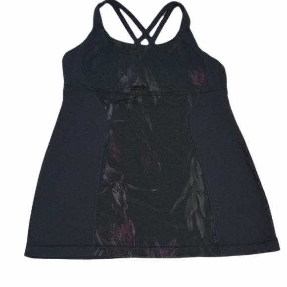 Lululemon Black Energy Built in Bra Tank Top, Size 6. - Picture 7 of 9